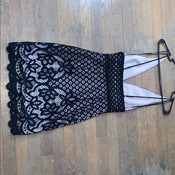 Black lace Stylestalker mini dress - Picture 4 of 5